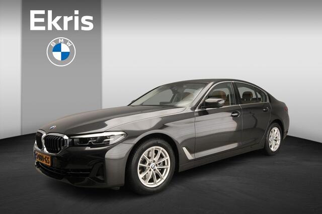BMW 5-SERIE Sedan 520i | LED | Leder | Navigatie | Comfortzetels | Stoelverwarming | Elektr. zetels | DAB | Alu 17 inch