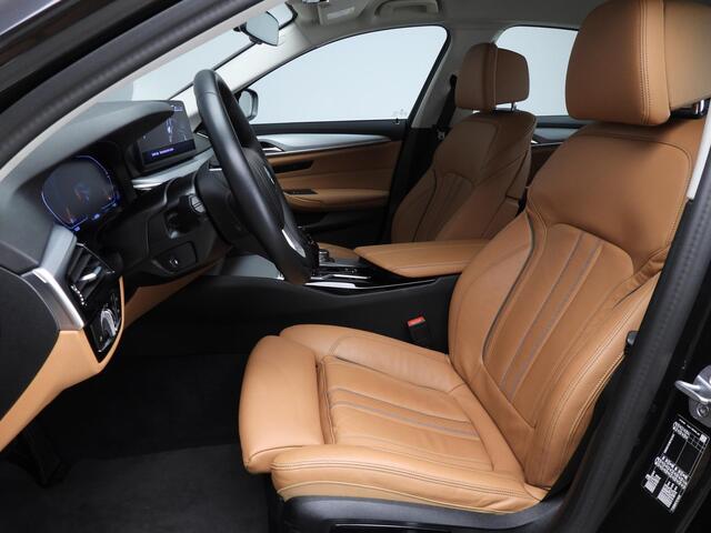 BMW 5-SERIE Sedan 520i | LED | Leder | Navigatie | Comfortzetels | Stoelverwarming | Elektr. zetels | DAB | Alu 17 inch