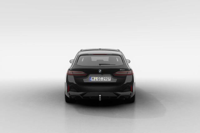 BMW 5-SERIE Touring 520i | M Sport Pro | Innovation Pack | Travel Pack | Comfort Pack