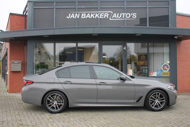 BMW 5-SERIE 520i Business Edition Plus ? M Sport ? Carplay ? Pano ? HUD ? Memory ?