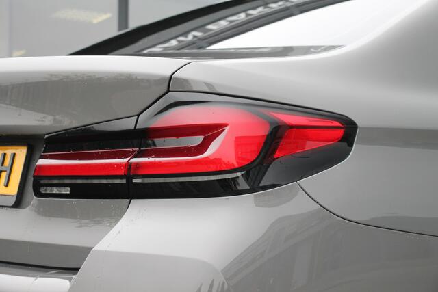 BMW 5-SERIE 520i Business Edition Plus ? M Sport ? Carplay ? Pano ? HUD ? Memory ?