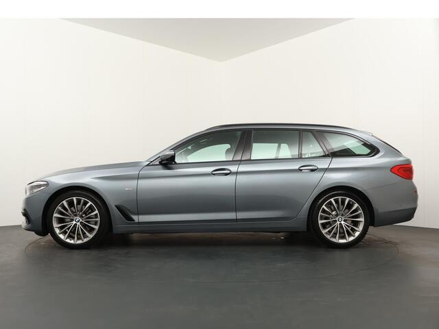 BMW 5-SERIE Touring 520i High Executive | Automaat | Airco | Cruise Control | 105.892 KM |