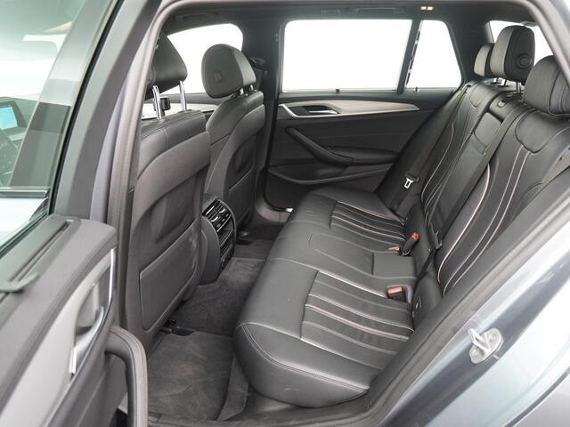 BMW 5-SERIE Touring 520i High Executive | Automaat | Airco | Cruise Control | 105.892 KM |
