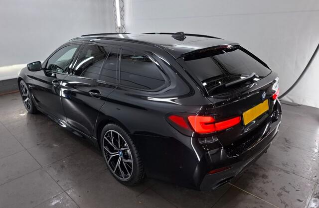 BMW 5-SERIE Touring 530e M Sport Edition