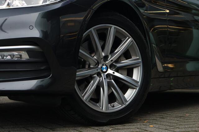 BMW 5-SERIE 530i High Executive / Schuifdak