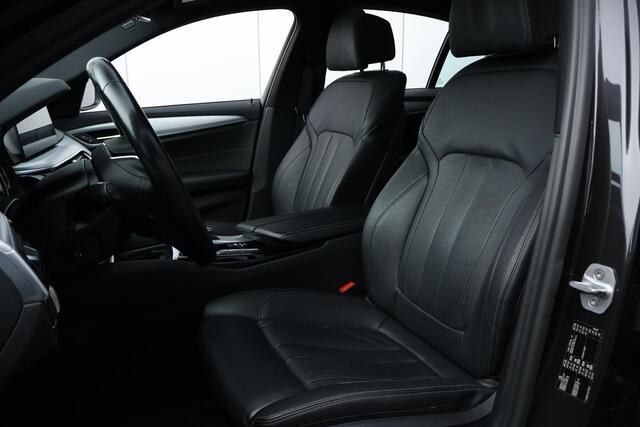 BMW 5-SERIE 530i High Executive / Schuifdak