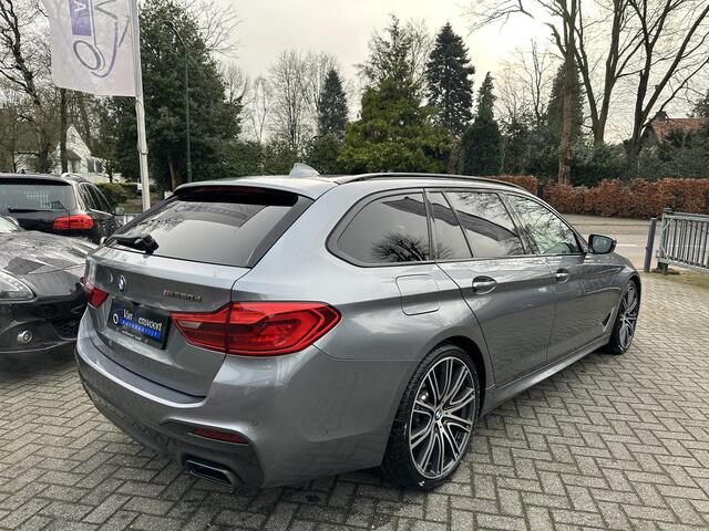 BMW 5-SERIE Touring M550d xDrive High Executive Memory|Comfortstoel|Camera|CarPlay