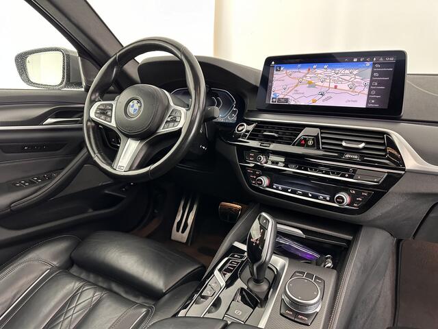 BMW 5-SERIE 545e xDrive High Executive Edition (INCL.BTW) M-PAKKET *PANO | LASER-LED | HEAD-UP | ADAPTIVE-CRUISE | DAKOTA-FULL-LEATHER | BLIS | 360°CAMERA | MEMORY-PACK | HARMAN/KARDON-SOUND | DIGI-COCKPIT | COMFORT-SEATS | DAB+ | KEYLESS