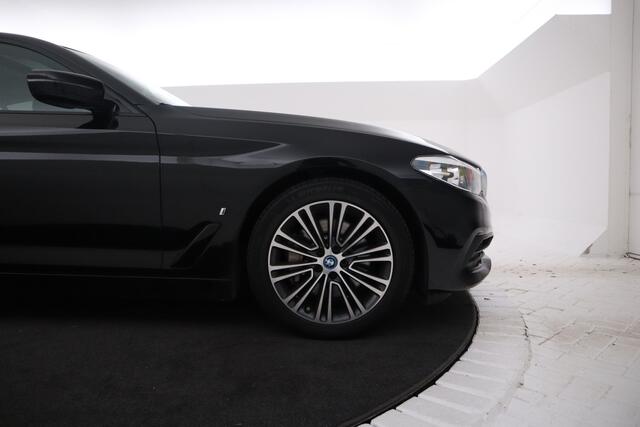 BMW 5-SERIE 530e iPerformance High Executive Edition Schuifdak, Leer, Stuurwiel/stoelverw, Climate