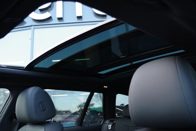 BMW 5-SERIE Touring 530e 293 PK M-Sport Business Edition Plus, Panoramadak, Elek. Trekhaak, Leder, Head-Up