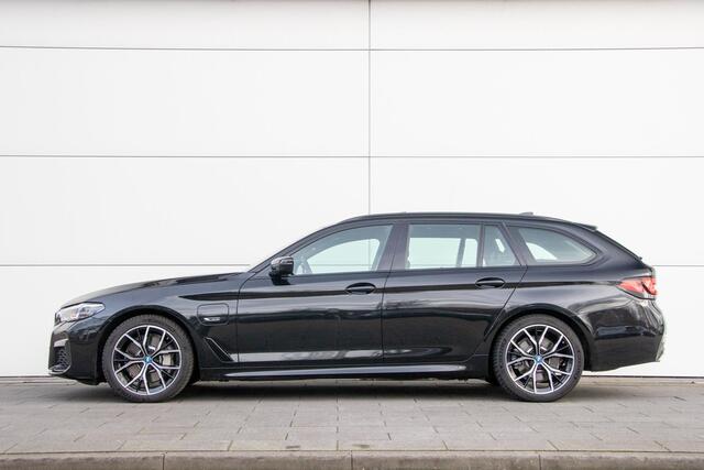 BMW 5-SERIE Touring 530e Business Edition Plus | M-Sport | Panoramadak elektrisch | Selections