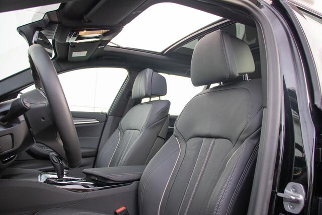 BMW 5-SERIE Touring 530e Business Edition Plus | M-Sport | Panoramadak elektrisch | Selections