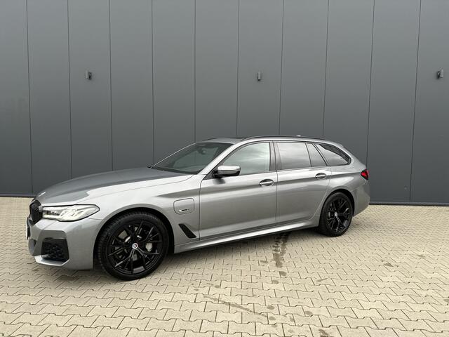 BMW 5-SERIE Touring 530e xDrive Business Edition Plus M 50 Jahre Edition, PANO - xDrive - LED - M-SPORT - ELEK. TREKHAAK