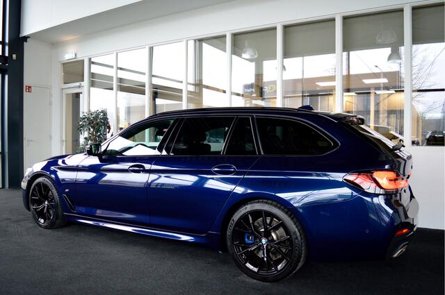 BMW 5-SERIE Touring 540i xDrive M-Sportedition LCI | Laser | Vol !