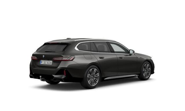 BMW 5-SERIE Touring 520i | M Sport Package | Equipment Package Pro | Travel Package
