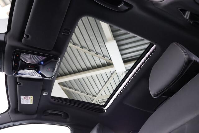 BMW 5-SERIE 530e xDrive Luxury Line / Opendak / Leder / Pilot assist / LED / HUD