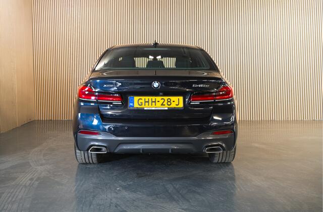 BMW 5-SERIE 545e xDrive High Executive M-Sport - Haman Kardon premium audio - Stoel/Stuurverwarming - Apple Carplay/Android Auto