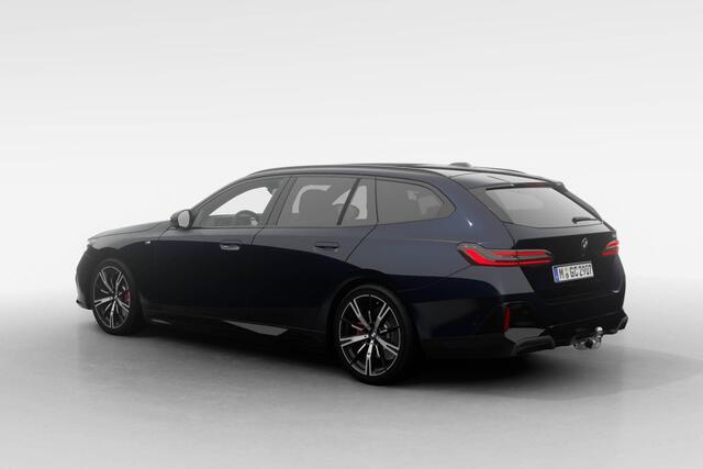 BMW 5-SERIE Touring 520i | M Sport Pro | Innovation Pack | Travel Pack | Comfort Pack