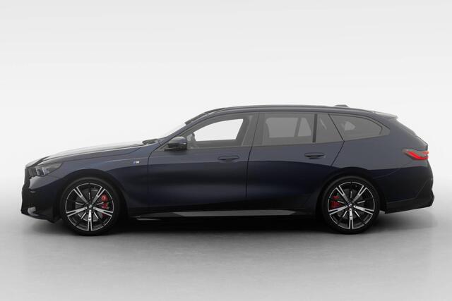 BMW 5-SERIE Touring 520i | M Sport Pro | Innovation Pack | Travel Pack | Comfort Pack