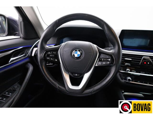 BMW 5-SERIE 530e iPerformance High Executive 292 PK Adaptive cruise, Stoel-stuurverwarming, Sfeerverl, Navigatie, Shadowline