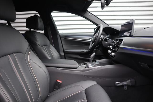 BMW 5-SERIE Touring 530i xDrive M-Sport High Executive Harman Kardon / Trekhaak / 360 Camera / Adaptieve Cruise