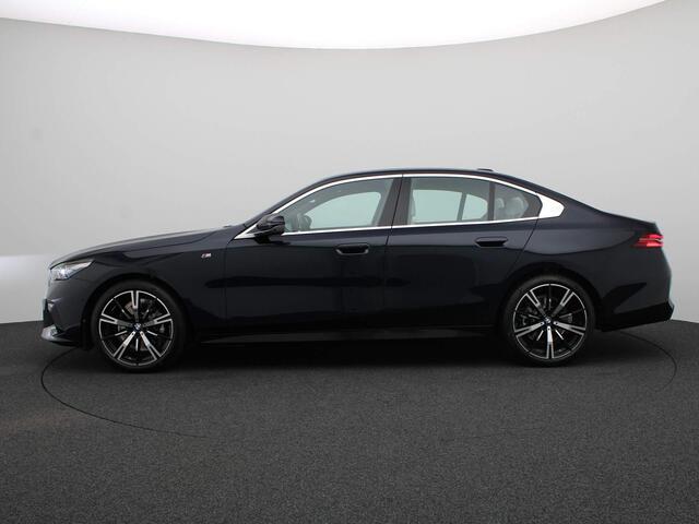 BMW 5-SERIE Sedan 520i