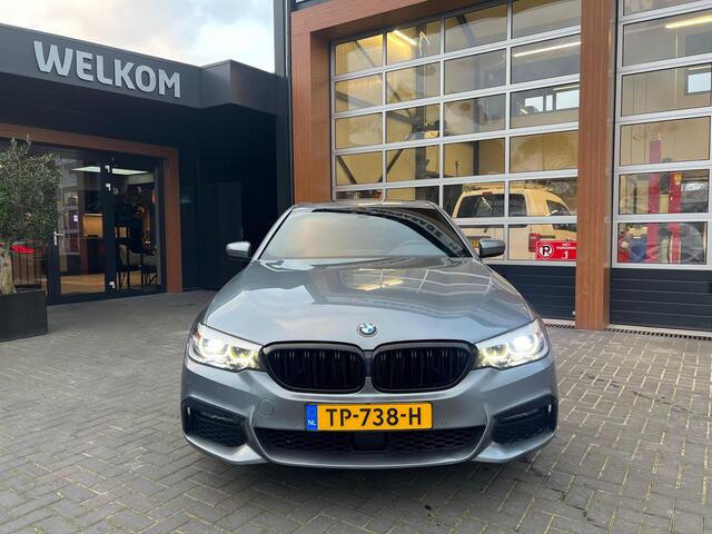 BMW 5-SERIE 530e iPerformance Executive | M-Pakket | Schuifdak | Camera | Dealer Onderhouden | NL-Auto |