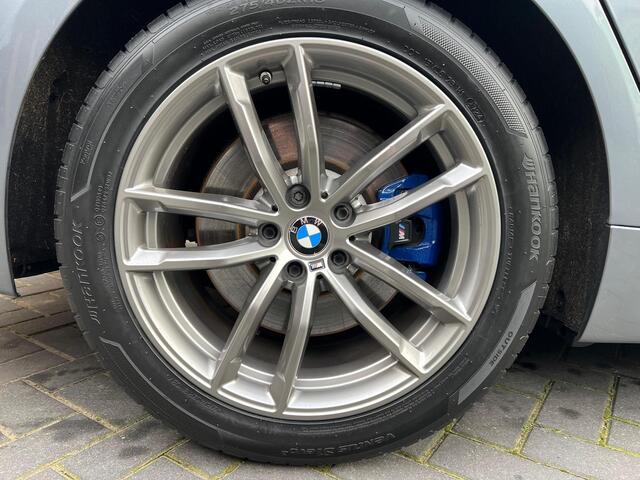 BMW 5-SERIE 530e iPerformance Executive | M-Pakket | Schuifdak | Camera | Dealer Onderhouden | NL-Auto |