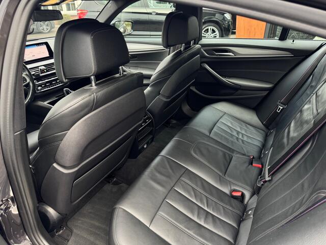 BMW 5-SERIE 520i High Executive | M-sport | Head-up