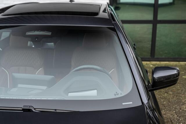 BMW 5-SERIE Touring 530e xDrive Luxury Line 4-Wielbesturing NWPR 105K