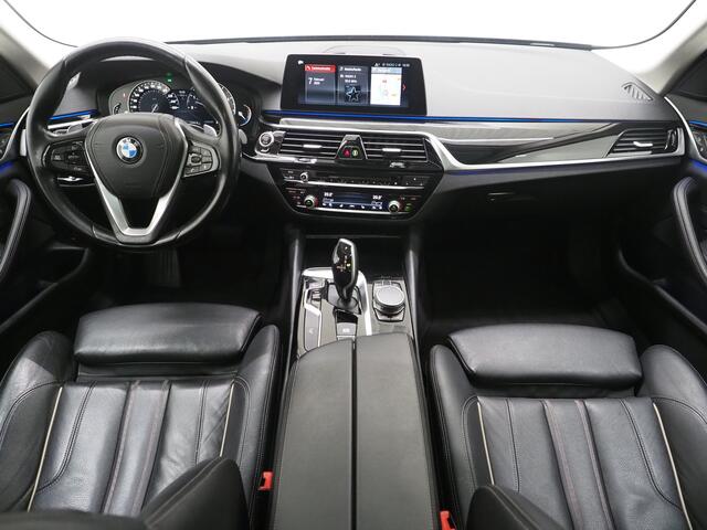 BMW 5-SERIE Touring 540i 340PK xDrive High Executive Shadow | Panoramadak | Keyless | Camera | Carplay