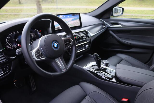 BMW 5-SERIE Touring 530e M-Sport Business Plus Laser LED/HK/Head-up/ACC/Virtual Cockpit+/Camera/Leder Dakota/4-Zone ECC/DAB