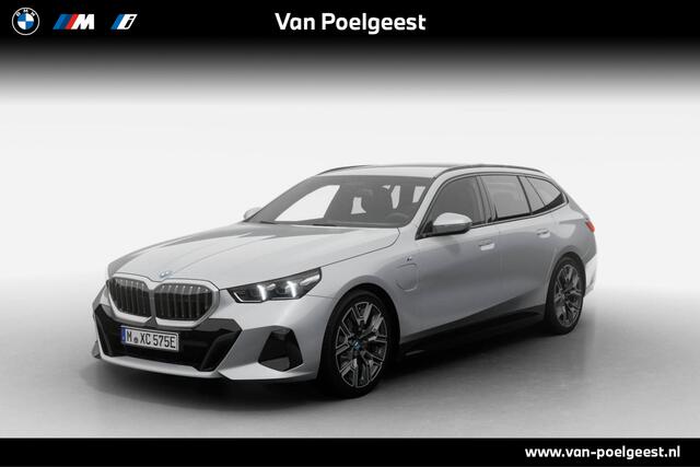 BMW 5-SERIE Touring 530e M Sport Edition | Travel Pack | Comfort Pack | Elektrisch wegklapbare trekhaak
