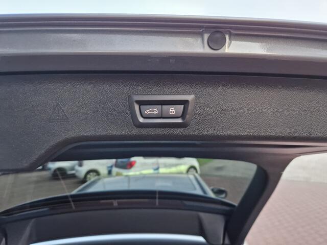BMW 5-SERIE Touring 530e Business Edition Plus Hybrid | ECC | STOELVERW | LEER | CAMERA | PANO | ELEKTR. TREKHAAK | NAVI