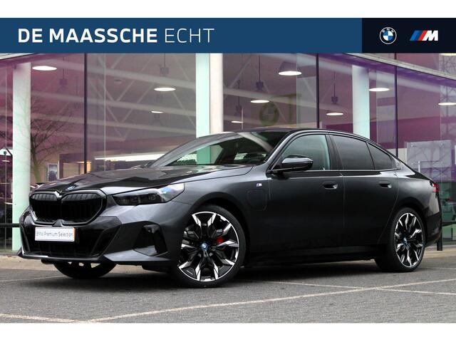 BMW 5-SERIE 530e M Sport Automaat / Panoramadak / Trekhaak / Parking Assistant Professional / Bowers & Wilkins / Comfort Access / Adaptieve LED / Stoelventilatie