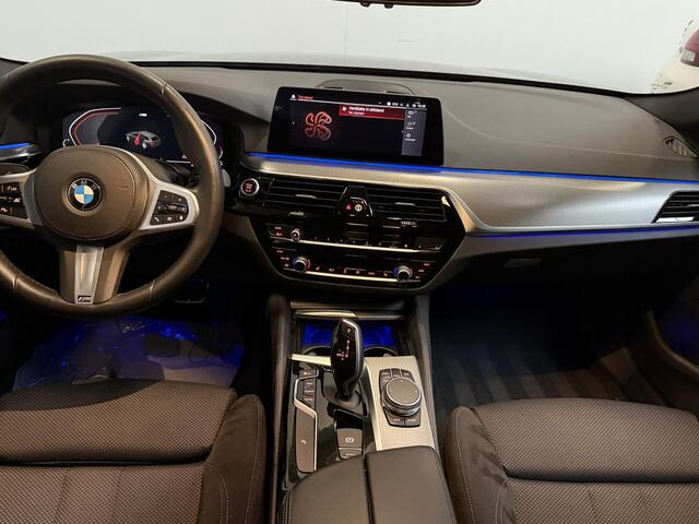 BMW 5-SERIE Touring 520d High Executive M-Sport