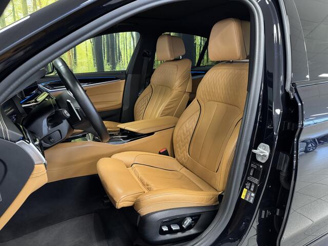 BMW 5-SERIE 545e xDrive High Executive | M Pakket | Harman & Kardon | Schuif / Kanteldak | Softclose | Leder | Head-Up Display | Stoelventilatie | BMW Laser Light | Elektrische Stoelen + Geheugen |