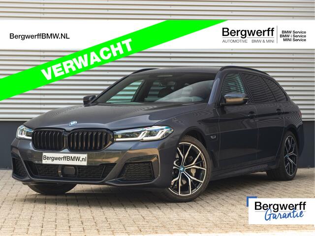 BMW 5-SERIE Touring 530e M-Sport - Harman Kardon - Driving Ass Prof - 2x TV - Trekhaak - Head-Up