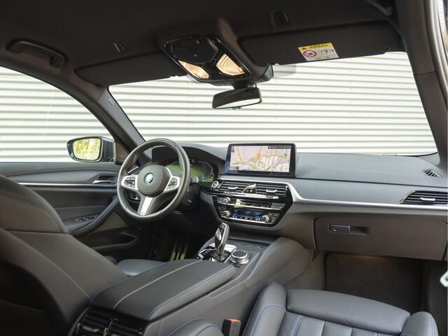 BMW 5-SERIE Touring 530e M-Sport - Harman Kardon - Driving Ass Prof - 2x TV - Trekhaak - Head-Up