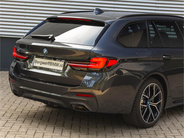 BMW 5-SERIE Touring 530e M-Sport - Harman Kardon - Driving Ass Prof - 2x TV - Trekhaak - Head-Up