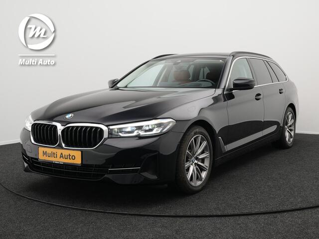 BMW 5-SERIE Touring 530i Sportline Automaat | Lederen Sportstoelen Elektrisch & Verwarmd | Head Up | Virtual | Navigatie Groot | Apple Carplay | Camera | L.M. 18" | DAB |