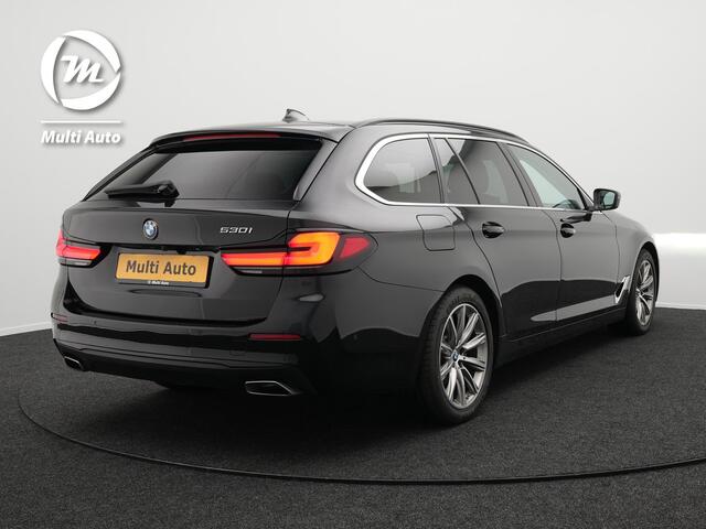 BMW 5-SERIE Touring 530i Sportline Automaat | Lederen Sportstoelen Elektrisch & Verwarmd | Head Up | Virtual | Navigatie Groot | Apple Carplay | Camera | L.M. 18" | DAB |