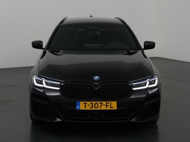 BMW 5-SERIE Touring 530e Business Edition Plus M-Sport | Laserlight | Parkeercamera | Adaptieve Cruise Control | Elektr. Achterklep | Dodehoekdetectie |