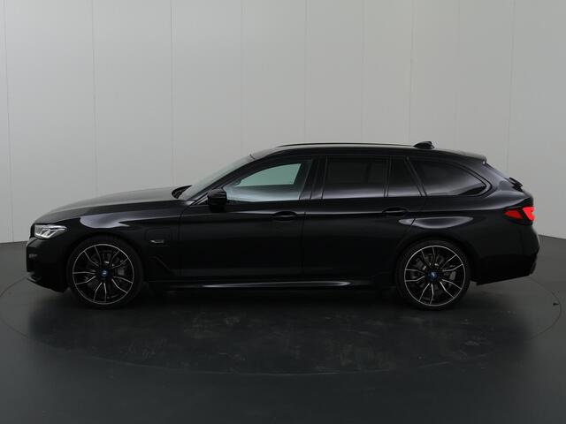 BMW 5-SERIE Touring 530e Business Edition Plus M-Sport | Laserlight | Parkeercamera | Adaptieve Cruise Control | Elektr. Achterklep | Dodehoekdetectie |