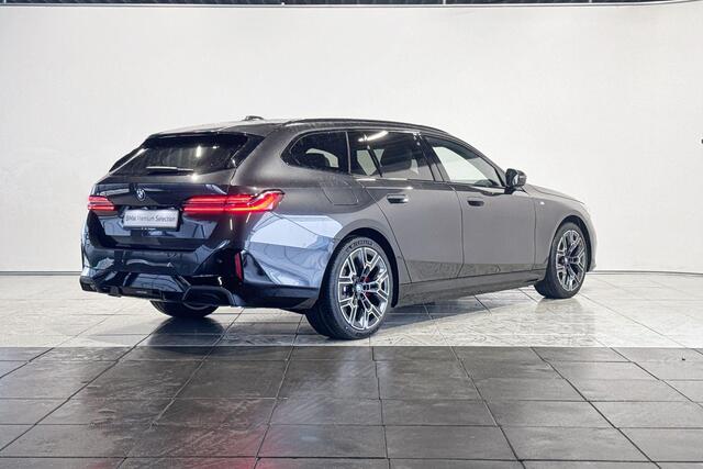BMW 5-SERIE Touring 530e Innovation Pack M Sportpakket Pro Aut. - Beschikbaar vanaf: Mei 2025