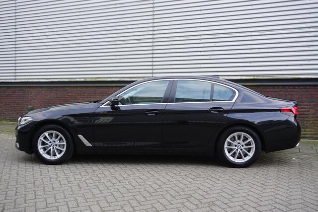 BMW 5-SERIE 530e Business Edition Plus/Laser LED/Leer/ Comfortstoelen/Origineel Nederlands.
