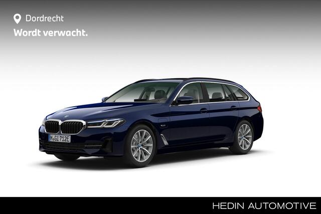 BMW 5-SERIE Touring 530e xDrive | Panorama | HiFi | Laserlight | Head-Up | Camera