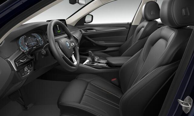 BMW 5-SERIE Touring 530e xDrive | Panorama | HiFi | Laserlight | Head-Up | Camera