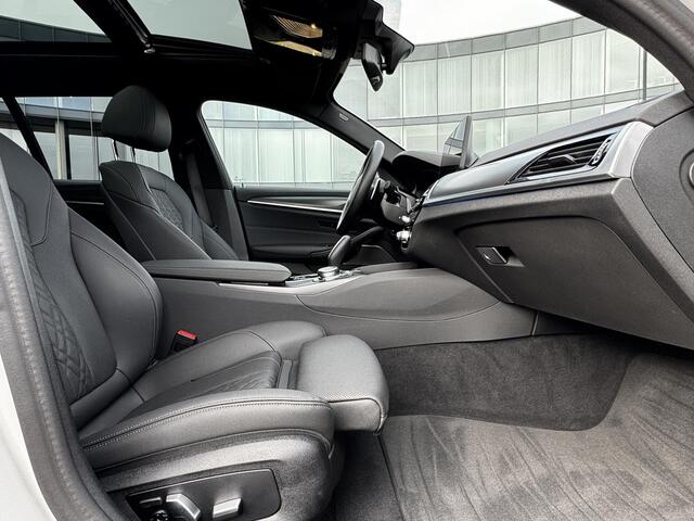BMW 5-SERIE Touring 530e Business Edition Plus