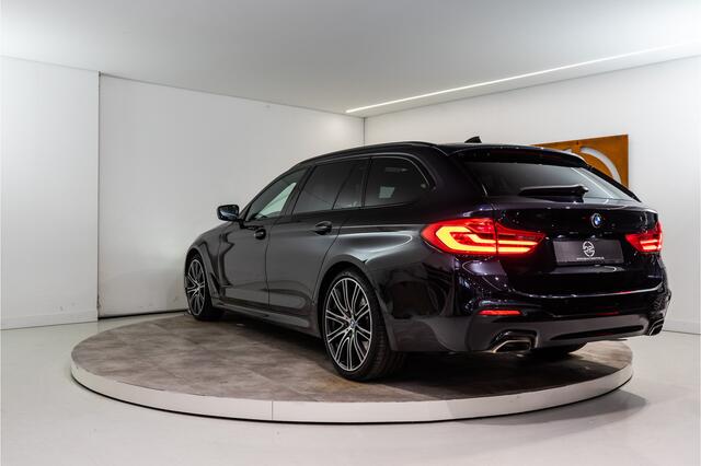 BMW 5-SERIE Touring 540i xDrive High Executive M-Sport 340PK NL AUTO+NAP | VOL OPTIE! 12 MND Garantie